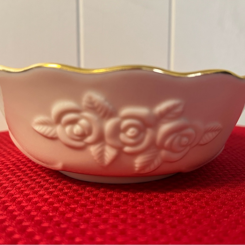 Lenox Collection Rose Blossom Bowl, 24Kt trim, Ivory, 5.5 x 3 inches